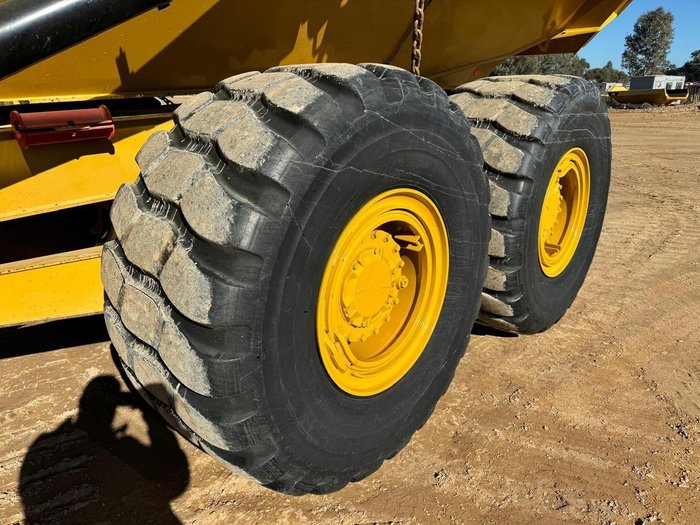 2021 Caterpillar 730 