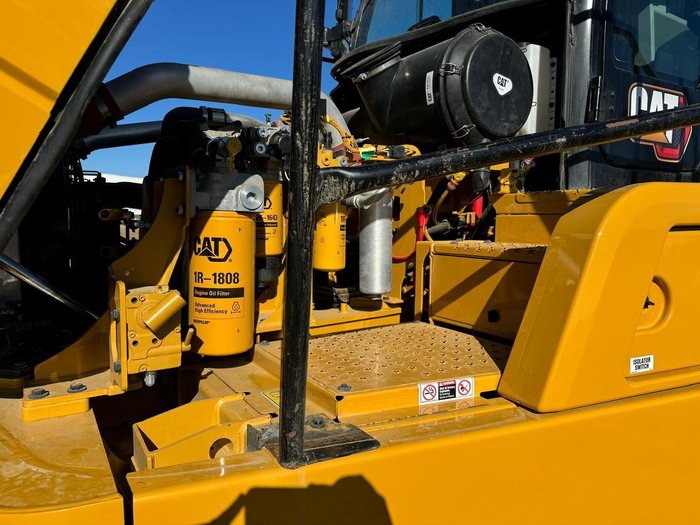 2021 Caterpillar 730 