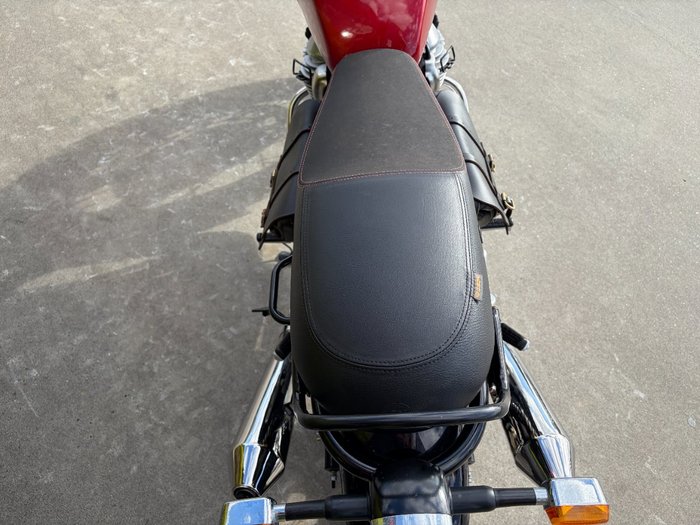 2022 Royal Enfield INTERCEPTOR 650 E5 CLASSIC Red