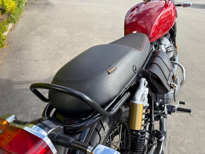 2022 Royal Enfield INTERCEPTOR 650 E5 CLASSIC Red