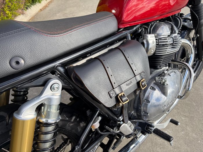2022 Royal Enfield INTERCEPTOR 650 E5 CLASSIC Red