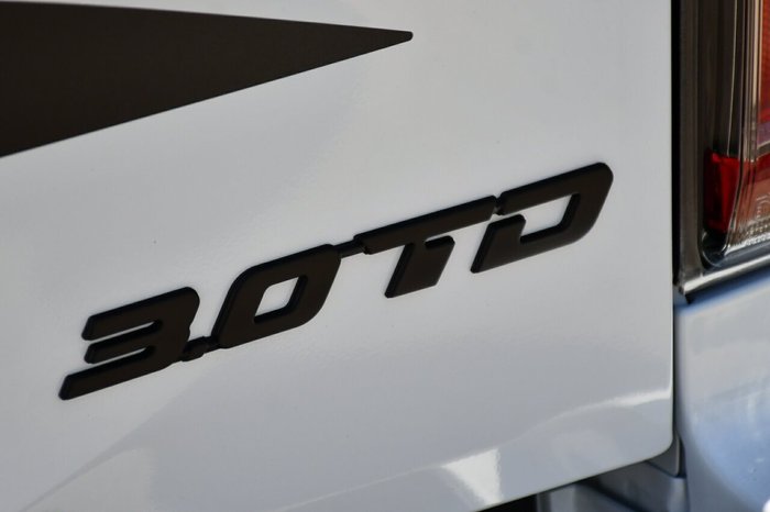 2025 Isuzu D-MAX BLADE