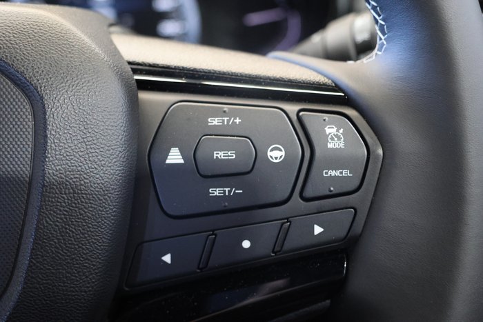 2025 Isuzu D-MAX BLADE