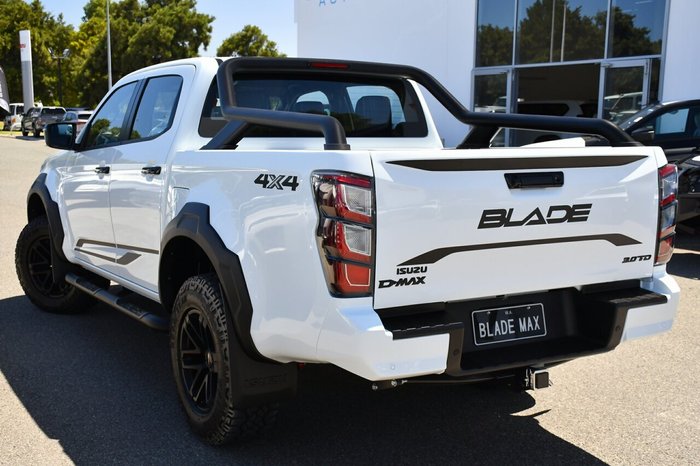 2025 Isuzu D-MAX BLADE