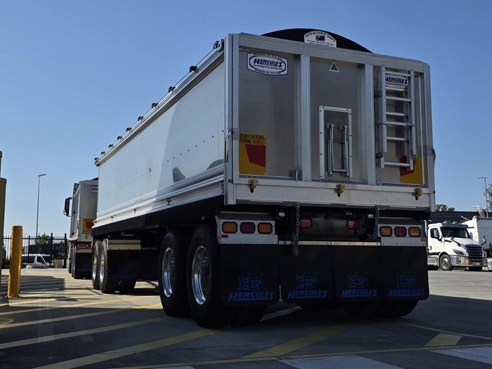 2024 Mercedes-Benz Arocs 2653 WHITE