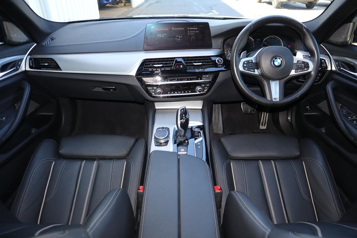 2017 BMW 5 Series 530i M Sport