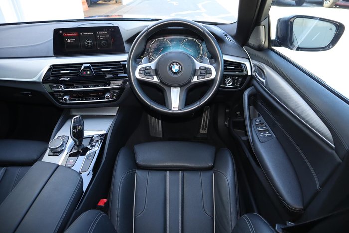 2017 BMW 5 Series 530i M Sport