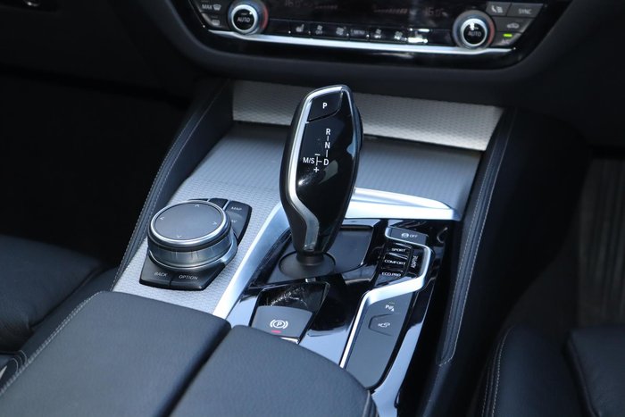 2017 BMW 5 Series 530i M Sport