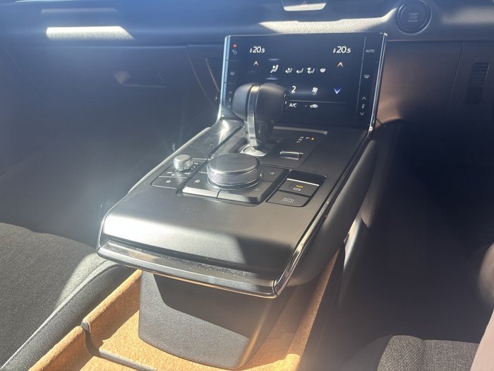 2023 Mazda MX-30 G20e Evolve