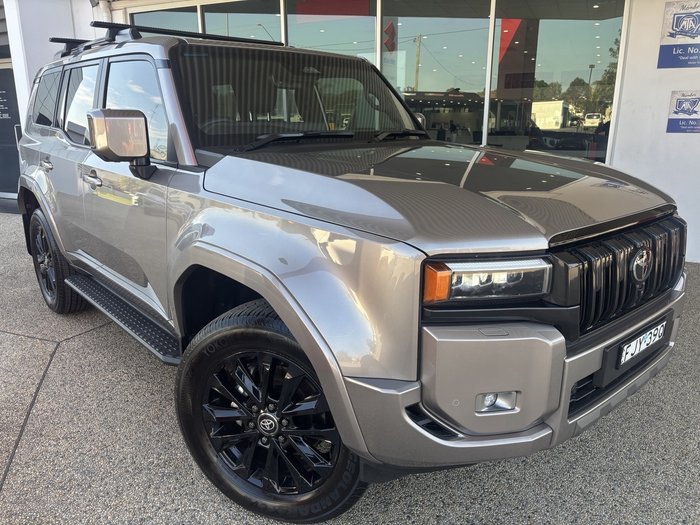 2024 Toyota Landcruiser Prado