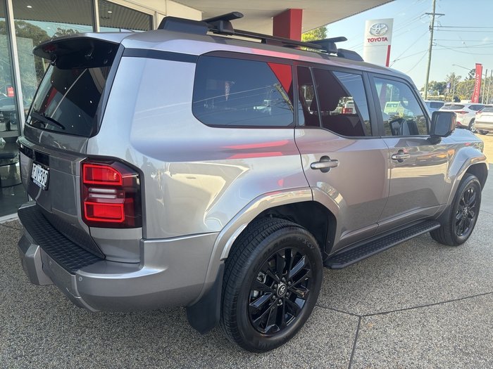 2024 Toyota Landcruiser Prado