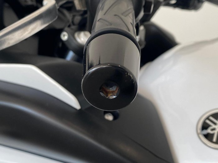 2013 Yamaha FZ6R FZ White