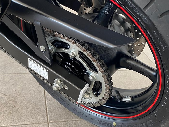 2013 Yamaha FZ6R FZ White
