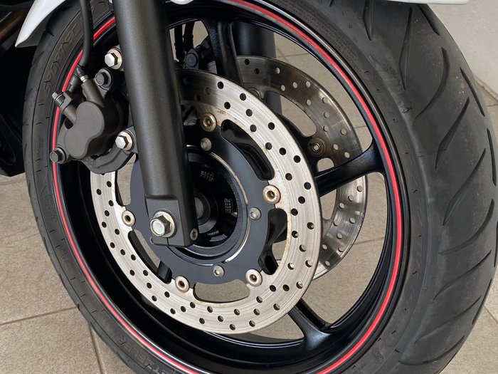 2013 Yamaha FZ6R FZ White