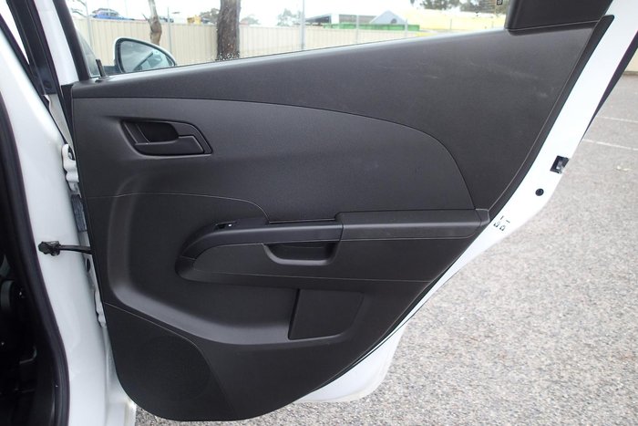 2016 Holden Barina CD TM MY16 Summit White