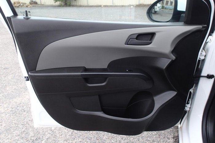 2016 Holden Barina CD TM MY16 Summit White