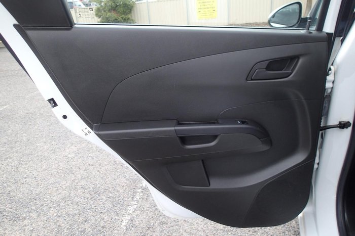 2016 Holden Barina CD TM MY16 Summit White