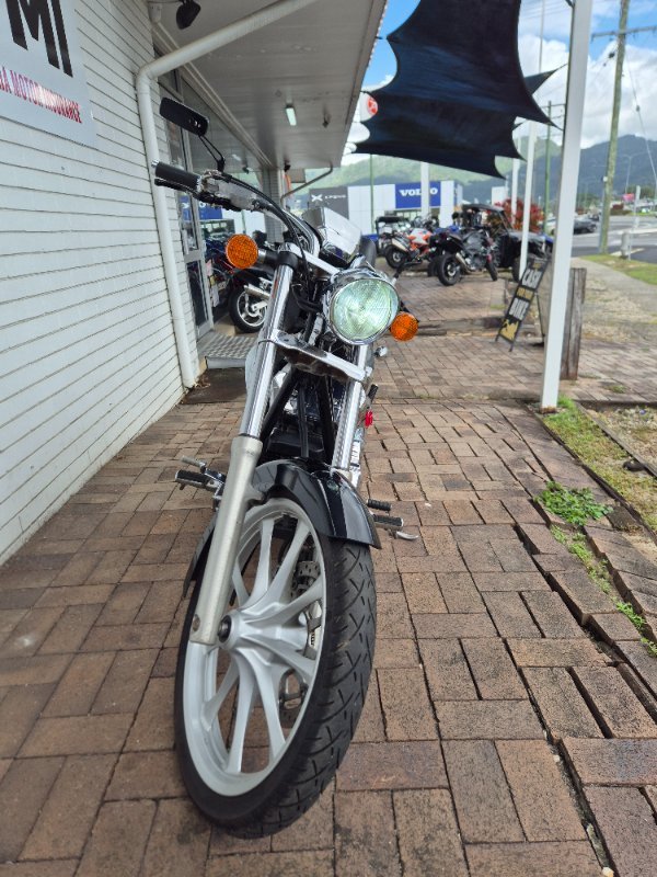 2010 Honda VT1300CX BLACK