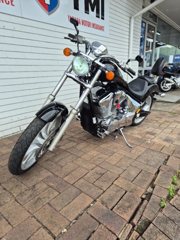 2010 Honda VT1300CX BLACK