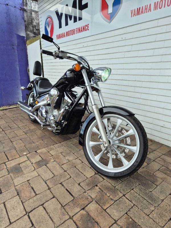 2010 Honda VT1300CX BLACK