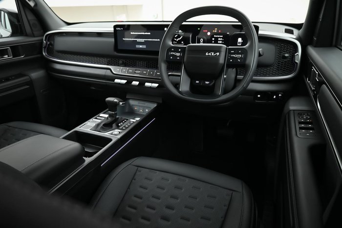 2025 Kia Tasman SX+