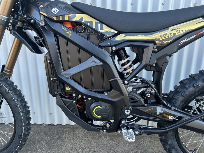 SUR-RON ULTRA BEE X HP OFF ROAD GOLD