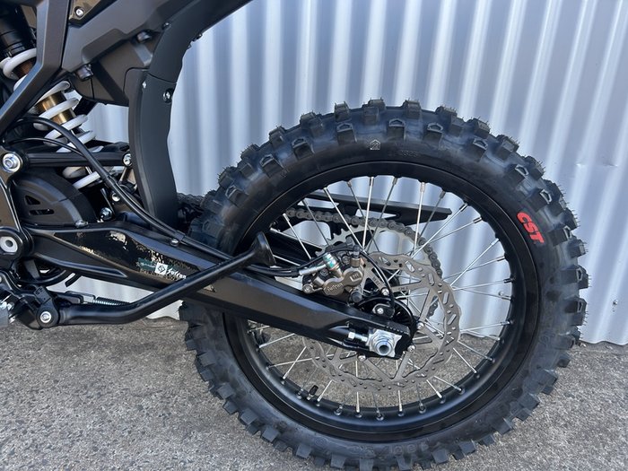SUR-RON ULTRA BEE X HP OFF ROAD GOLD
