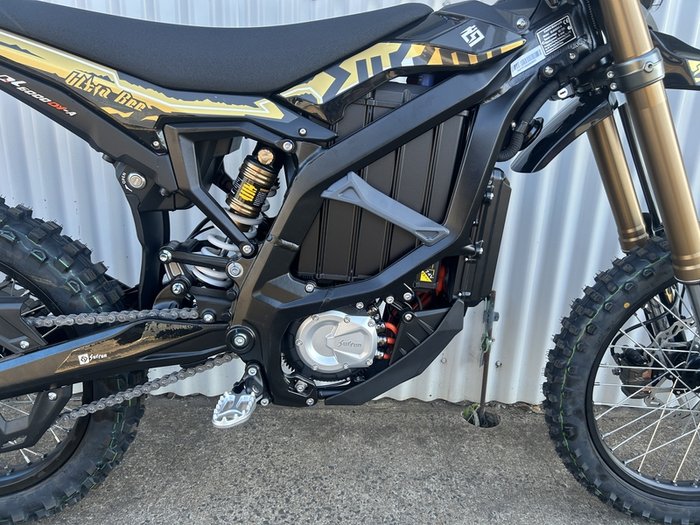 SUR-RON ULTRA BEE X HP OFF ROAD GOLD