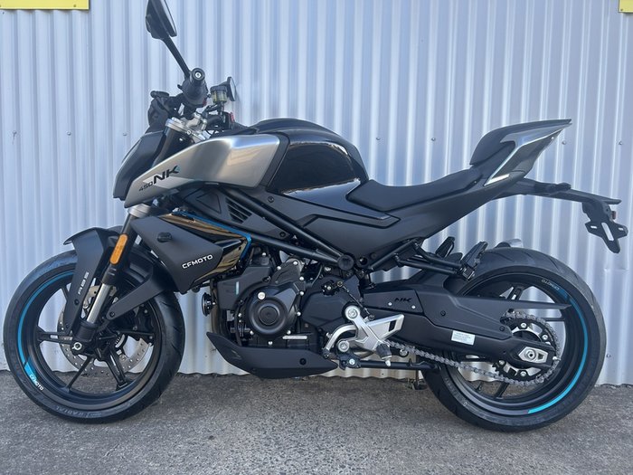 CFMOTO 450NK ROAD BLACK