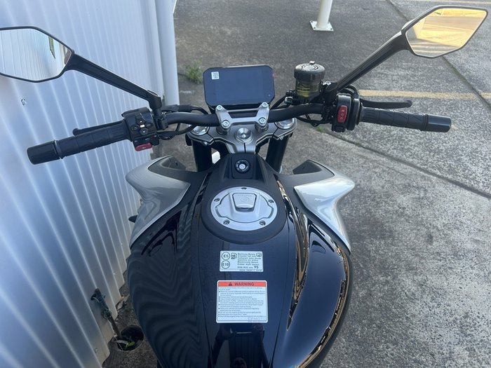 CFMOTO 450NK ROAD BLACK