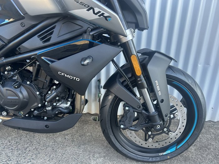 CFMOTO 450NK ROAD BLACK