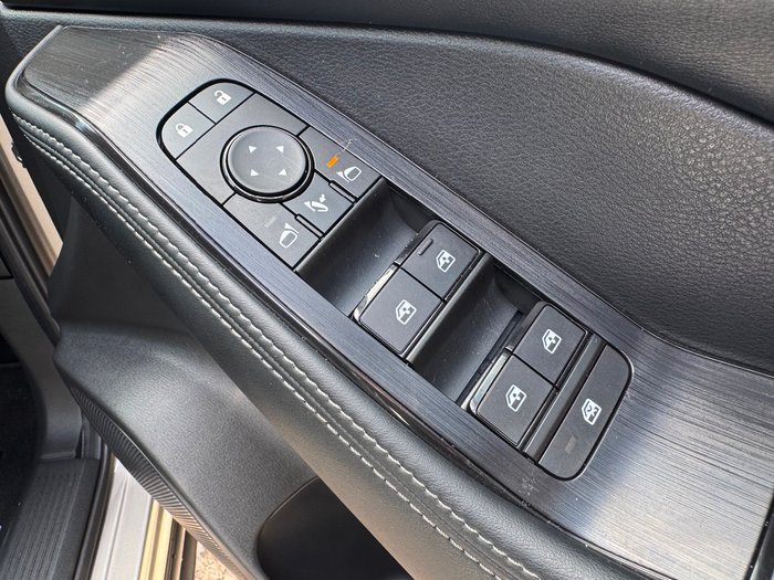 2025 Nissan X-TRAIL ST-L