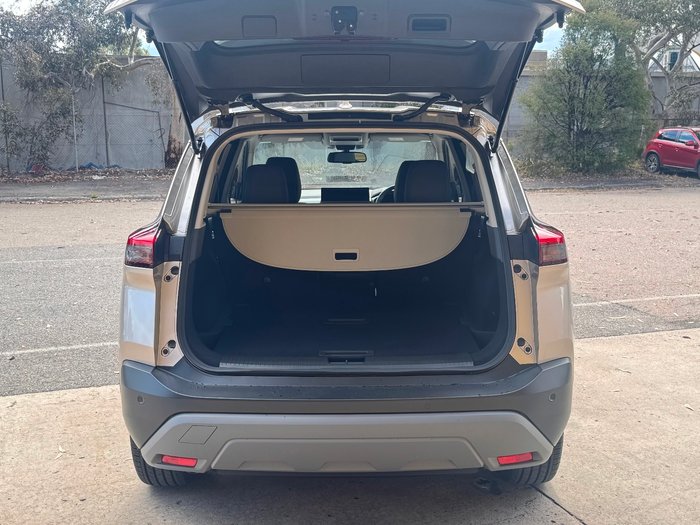 2025 Nissan X-TRAIL ST-L