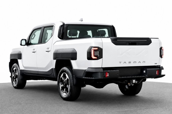 2025 Kia Tasman SX+