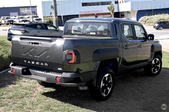 2025 Kia Tasman SX+