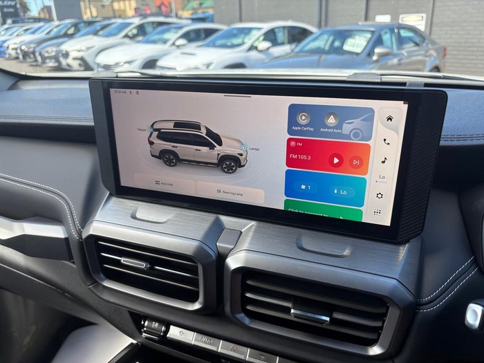 2025 LDV D90 Executive