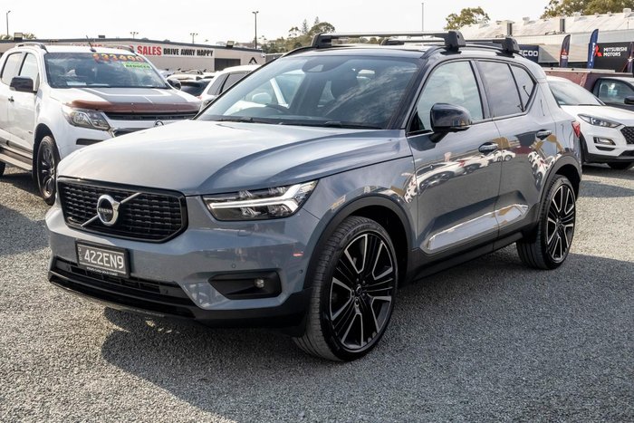 2022 Volvo XC40 T5 R-Design