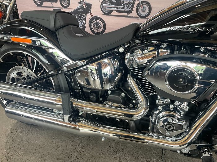 2025 Harley-davidson FXBR BREAKOUT (117) Vivid Black