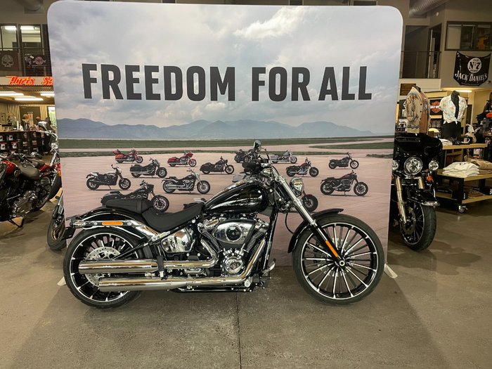 2025 Harley-davidson FXBR BREAKOUT (117) Vivid Black