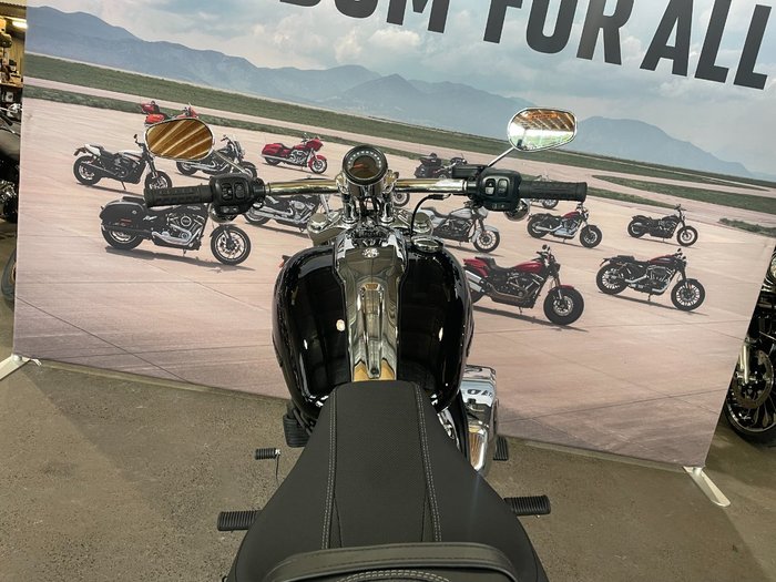 2025 Harley-davidson FXBR BREAKOUT (117) Vivid Black