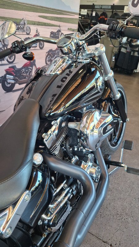 2016 Harley-davidson FXSB SOFTAIL BREAKOUT Black