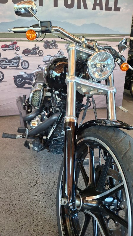 2016 Harley-davidson FXSB SOFTAIL BREAKOUT Black