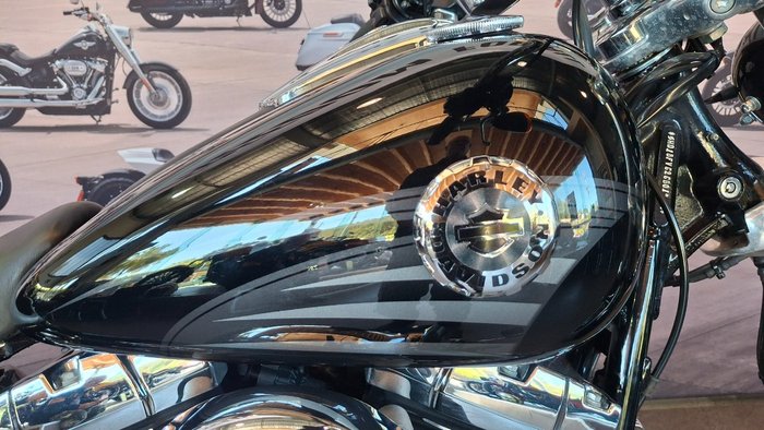 2016 Harley-davidson FXSB SOFTAIL BREAKOUT Black