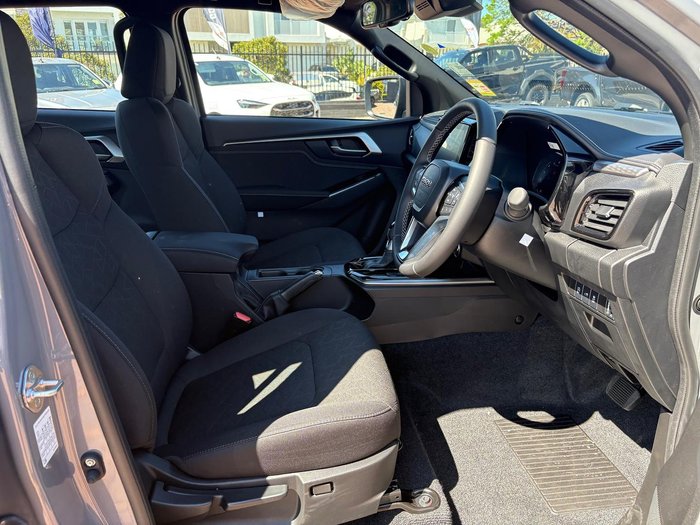 2025 Isuzu D-MAX LS-U