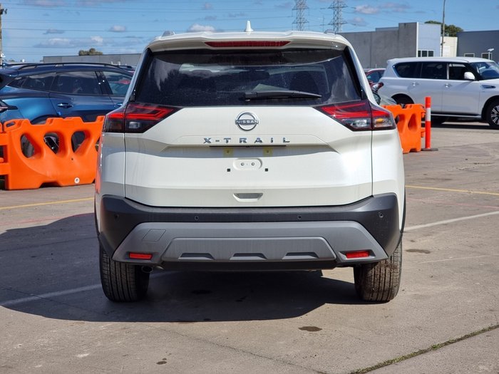 2025 Nissan X-TRAIL ST-L