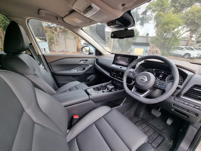 2025 Nissan X-TRAIL ST-L