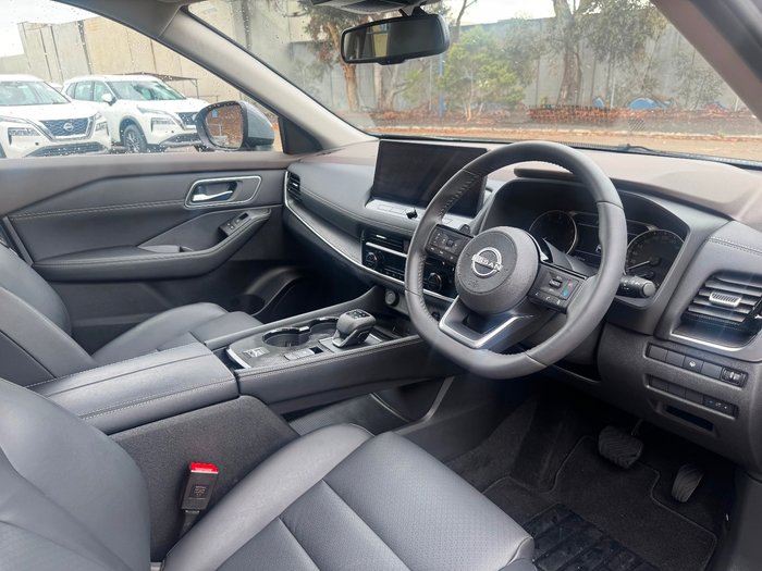 2024 Nissan X-TRAIL ST-L