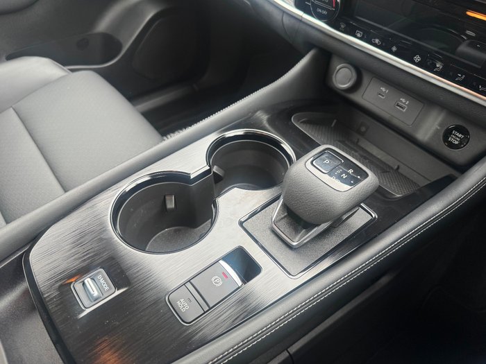 2024 Nissan X-TRAIL ST-L