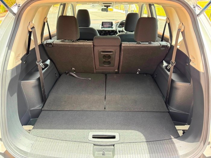 2025 Nissan X-TRAIL ST