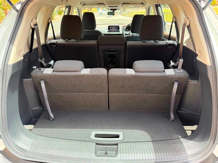 2025 Nissan X-TRAIL ST